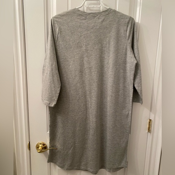 NWT Pillow Talk Women’s Size Large Nightgown in Grey with Embroidery on Front - Picture 5 of 10